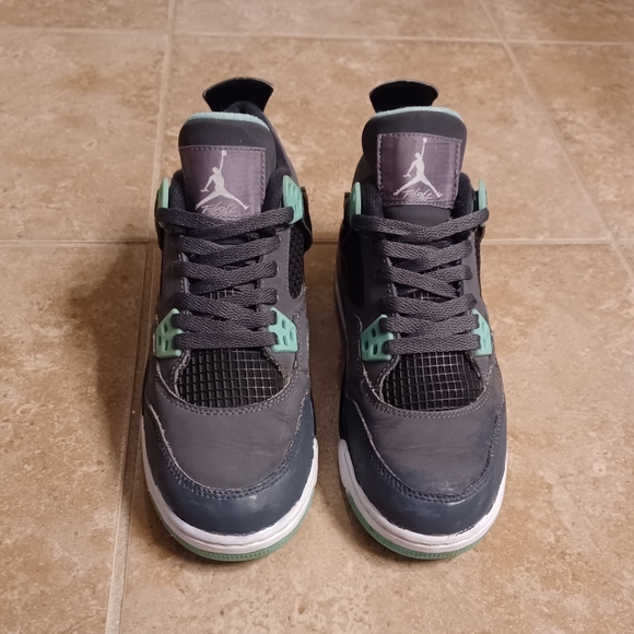 Custom Air Jordan 4 Retro Green Glow (5Y) equivalent to women's size( 7) - Picture 2 of 8